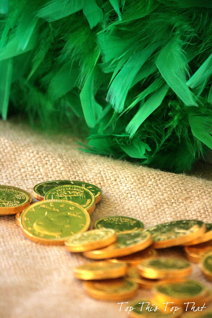 Easy Shamrock Wreath made with feathers 