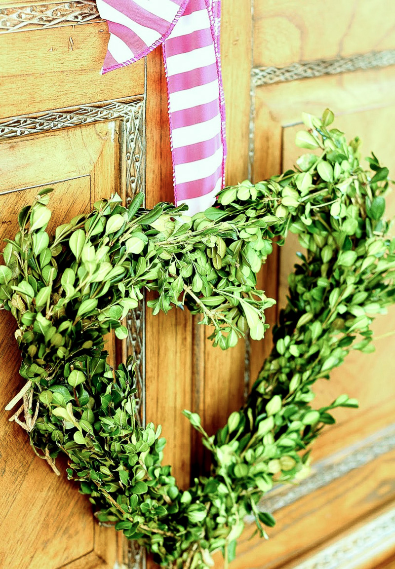 easy boxwood heart wreath