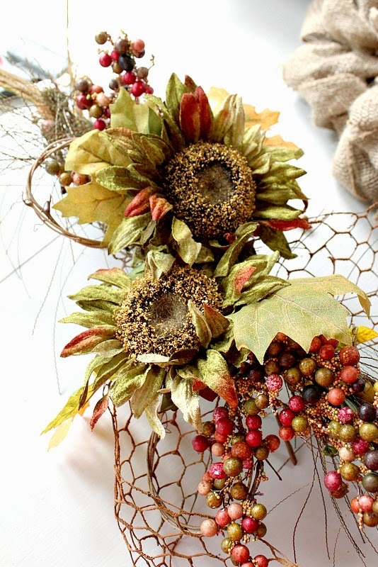 DIY Fall Burlap Wreath in 4 easy steps