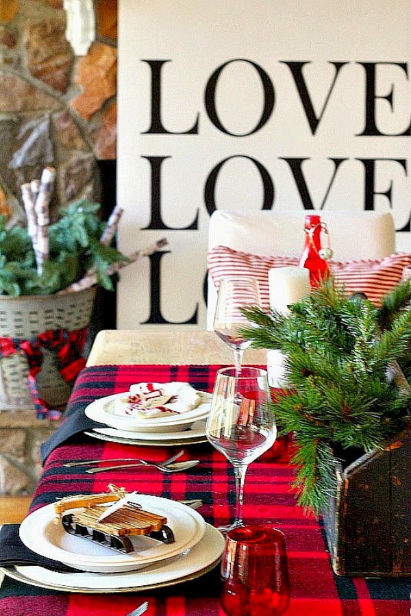 Rustic Holiday Table Idea