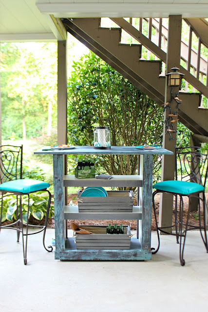 Weekly Wow’s – Stunning home, Pergola, Bar Cart