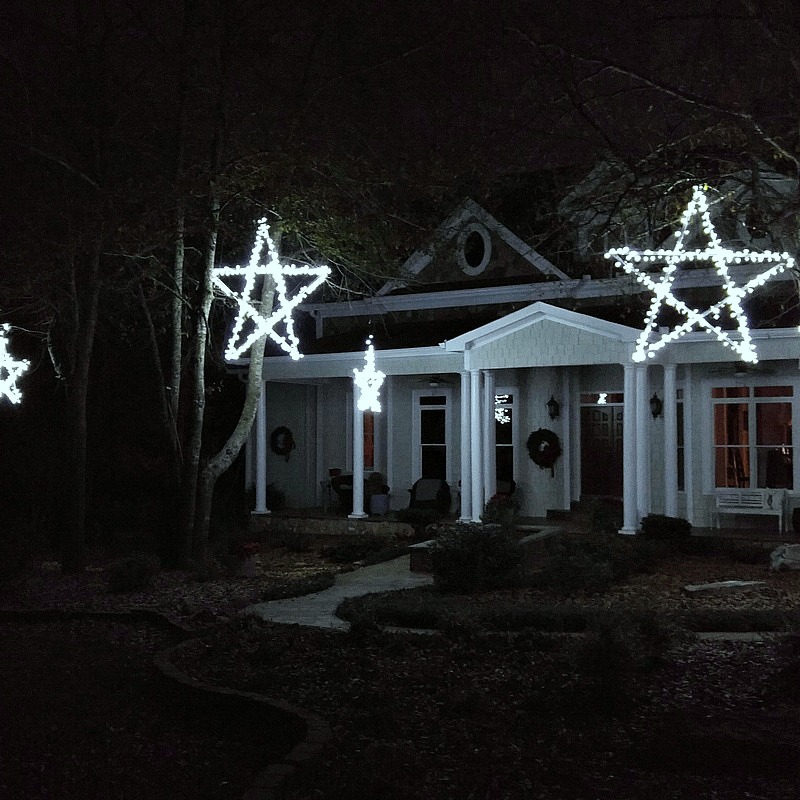 DIY Outdoor Wooden Lighted Stars