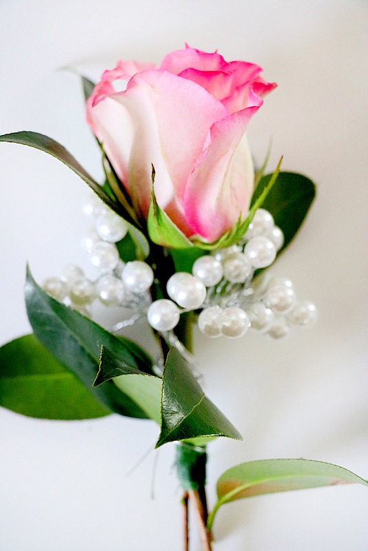 diy wrist corsage before applying ribbon