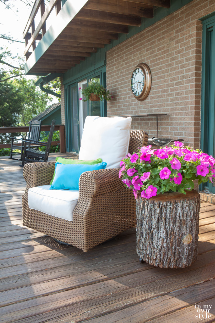 19 Ways to Simplify your outdoor space for summer