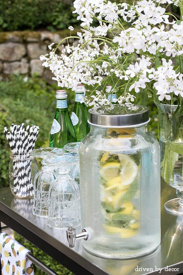 19 Ways to Simplify your outdoor space for summer