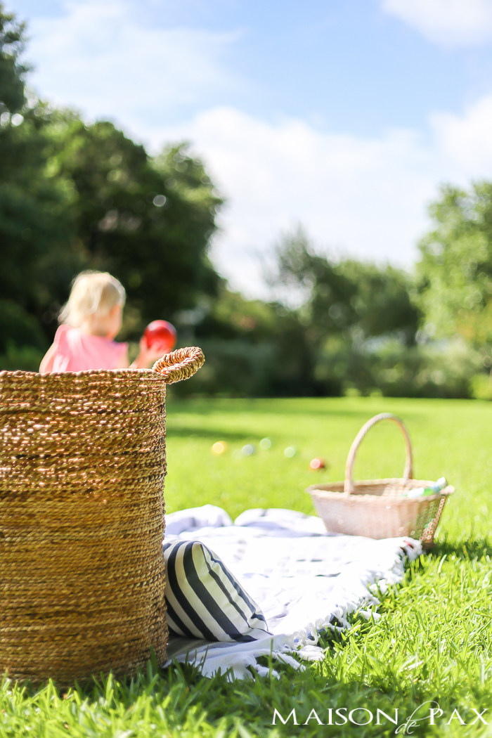 19 Ways to Simplify your outdoor space for summer