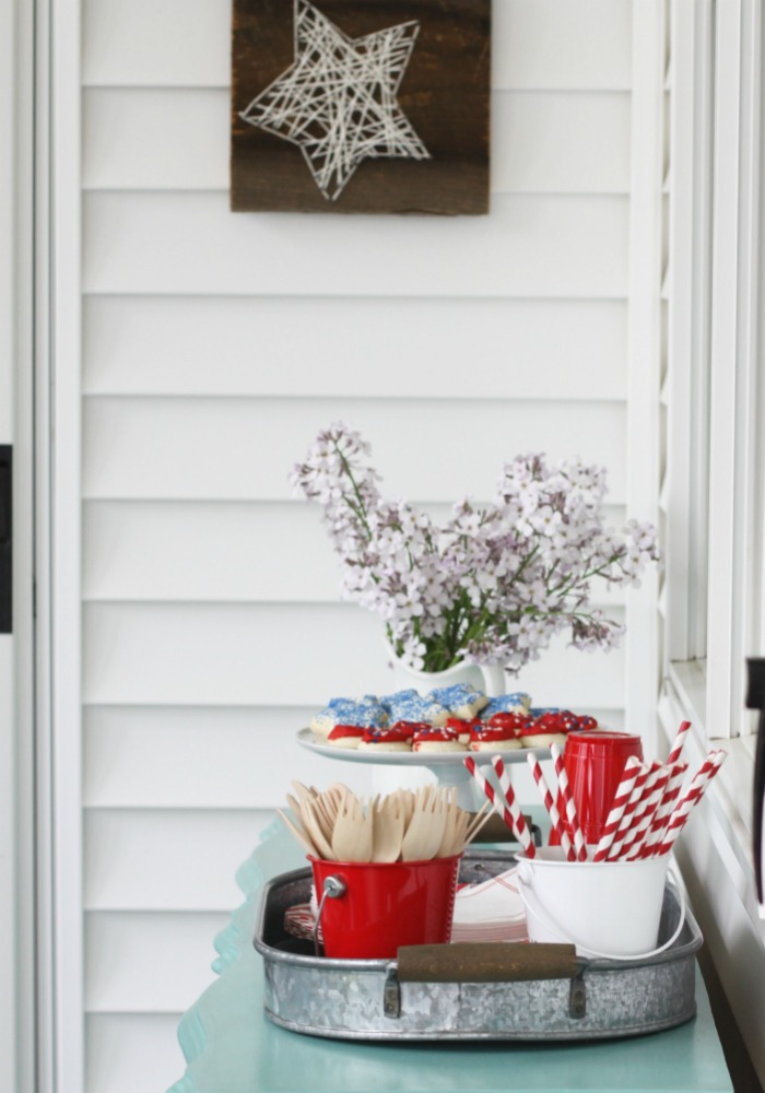 19 Ways to Simplify your outdoor space for summer