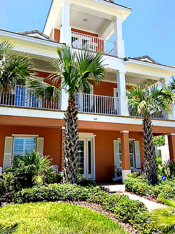 Beach House Beauties