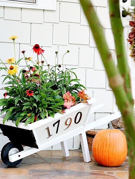 How to create a multipurpose Rustic Wheelbarrow