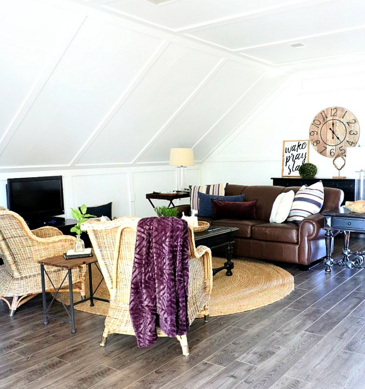 Guest House Living Room and New Floor Reveal