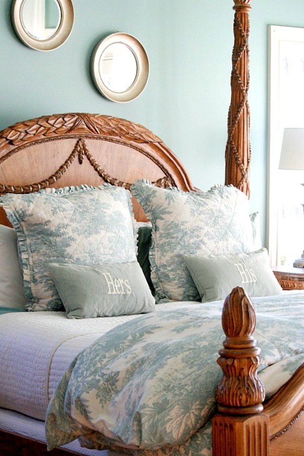 Bedroom Design Ideas Using Navy