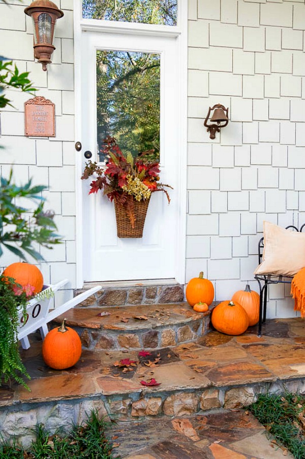 Simple Fall Ideas For Your Entry