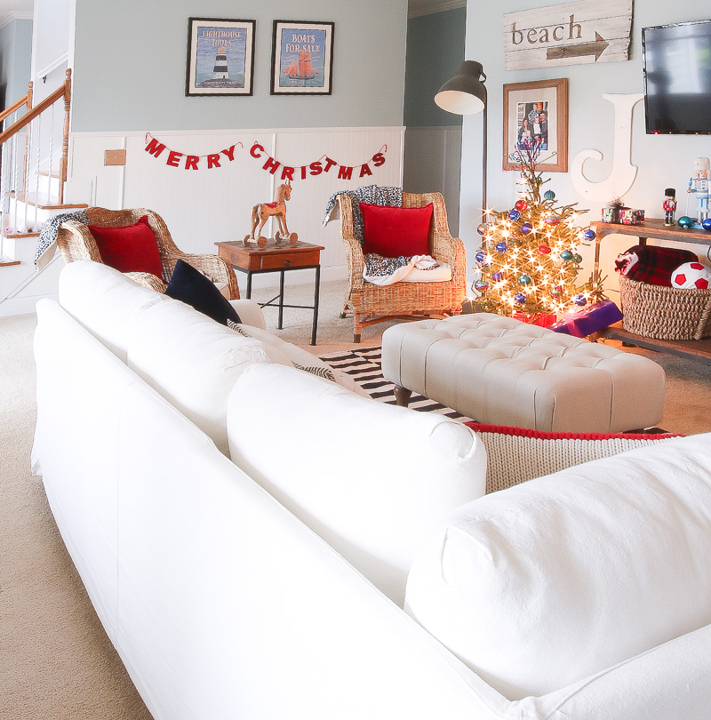 Christmas Den at Duke Manor Farm