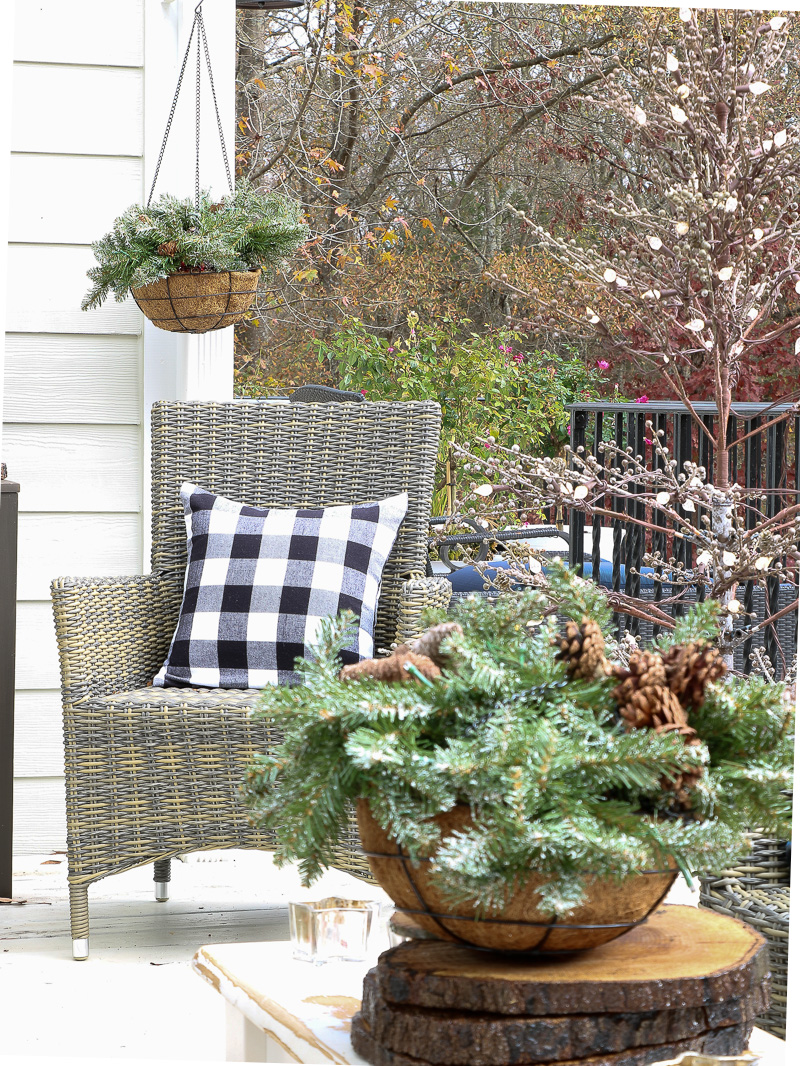 Holiday Decor Inspiration for your patio