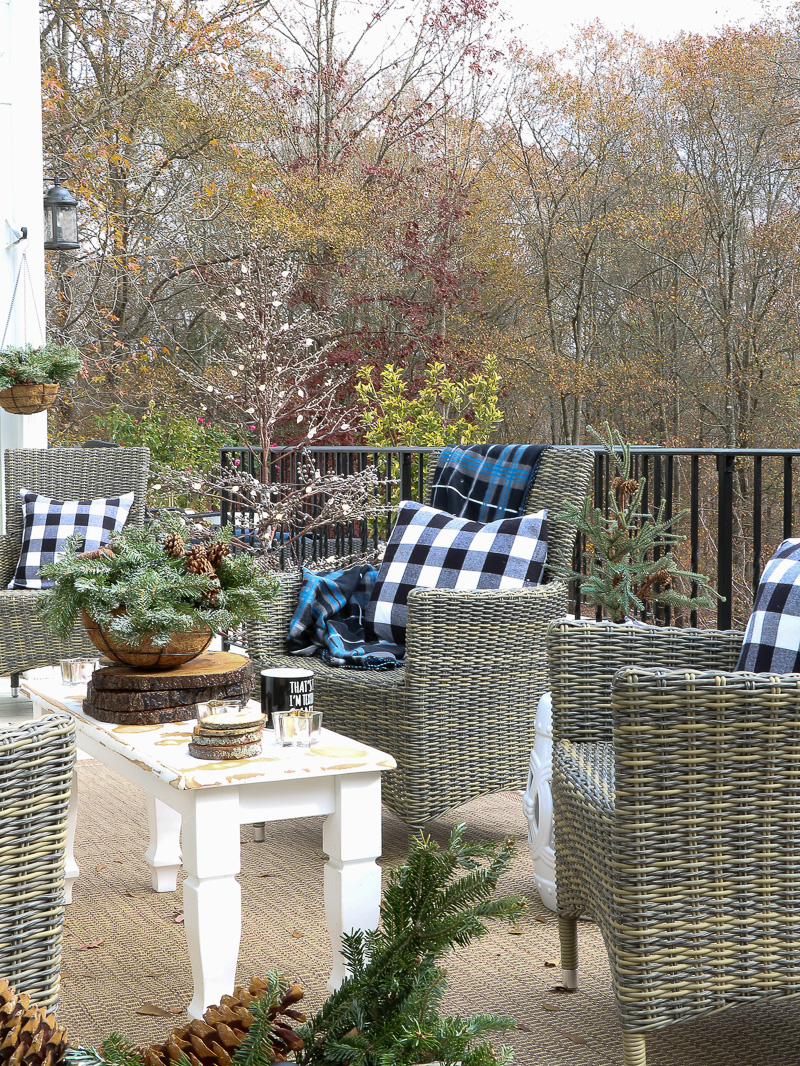 Holiday Decor Inspiration for your patio