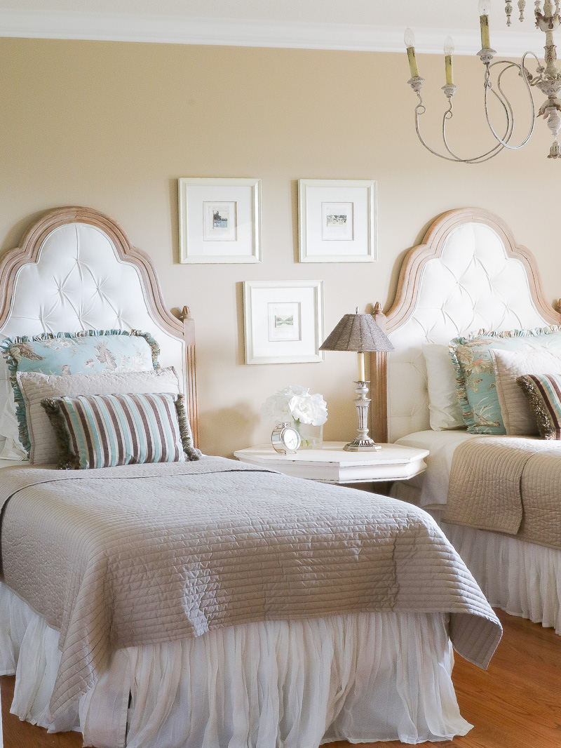 3 Style Ideas for a French Country Bedroom