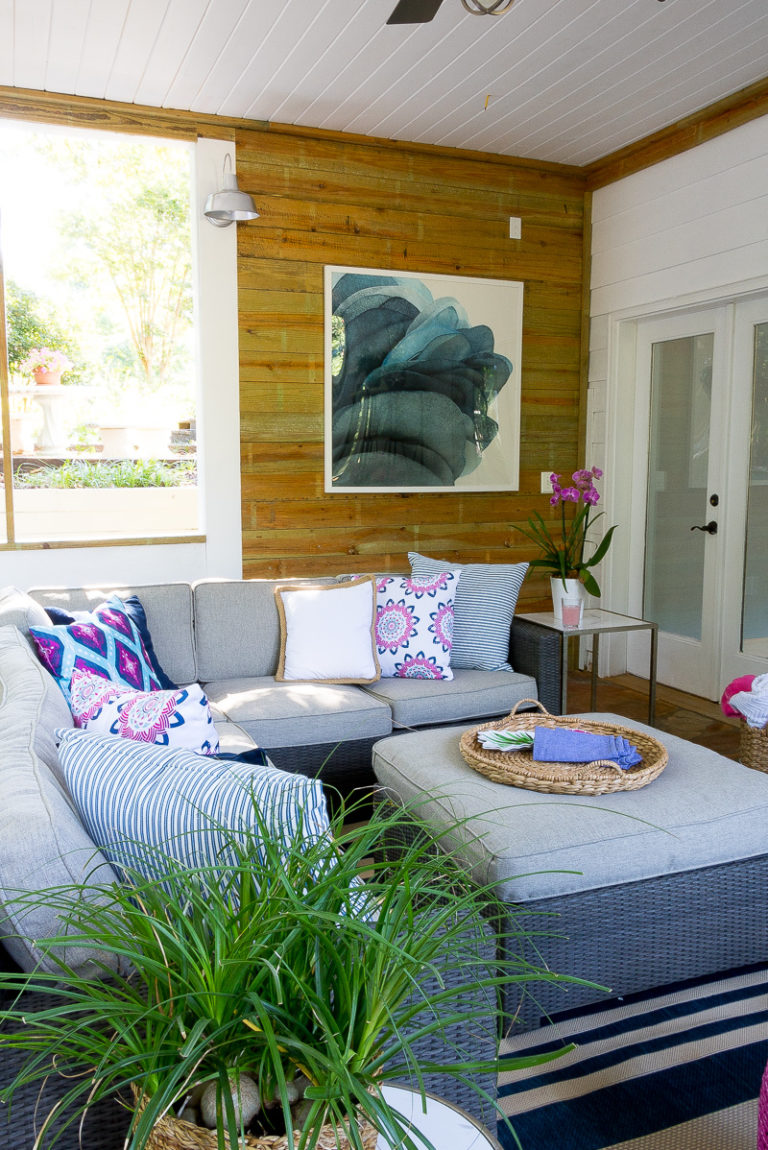 6 Essentials for your porch that will last season after season