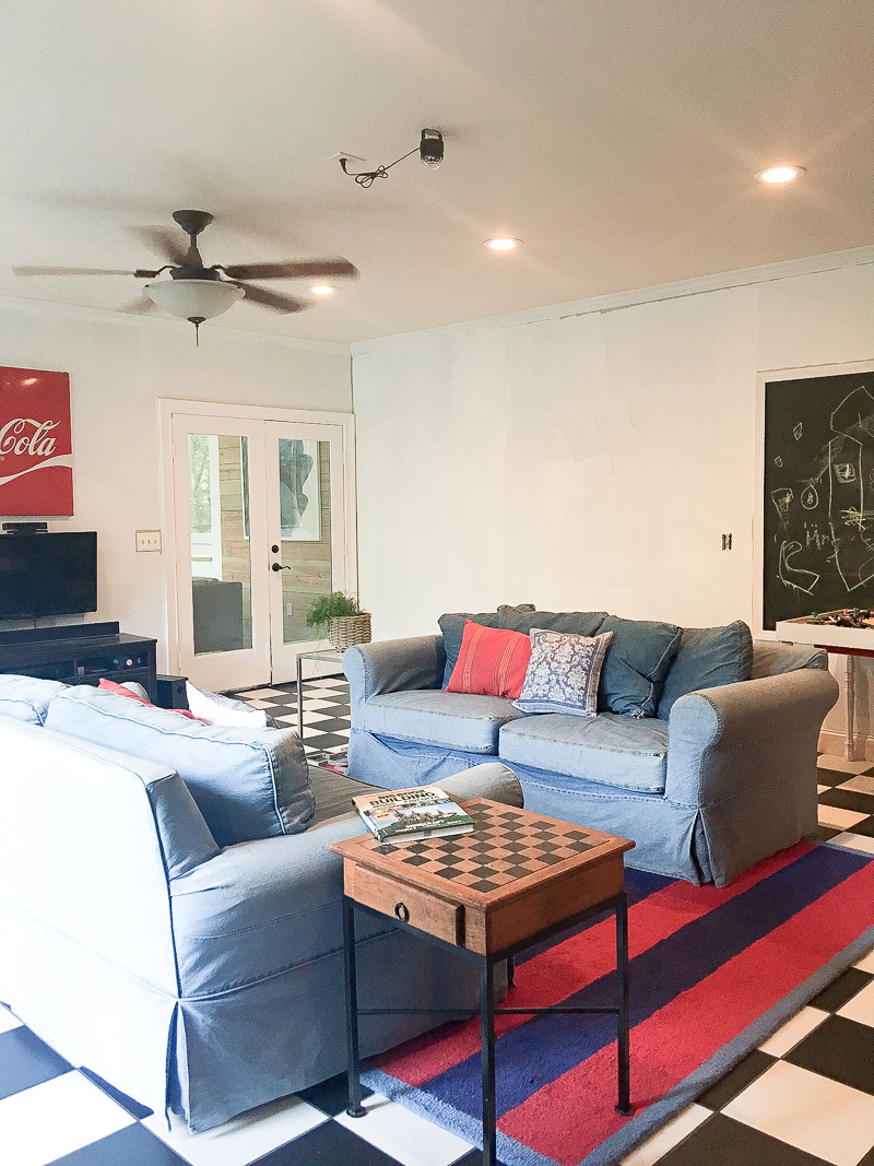 Notables at Duke Manor Farm- Porch, Laundry Room and Game Room