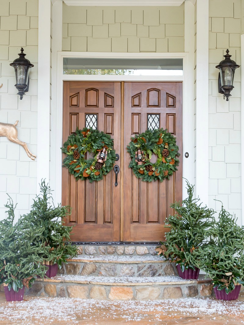 Holiday Front Doors at Duke Manor Farm 