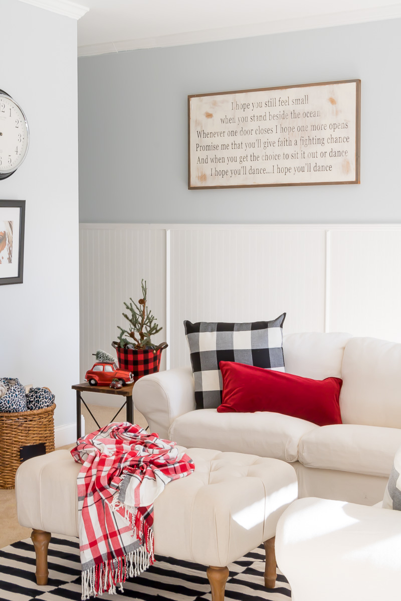 Deck the halls in your home using red and black