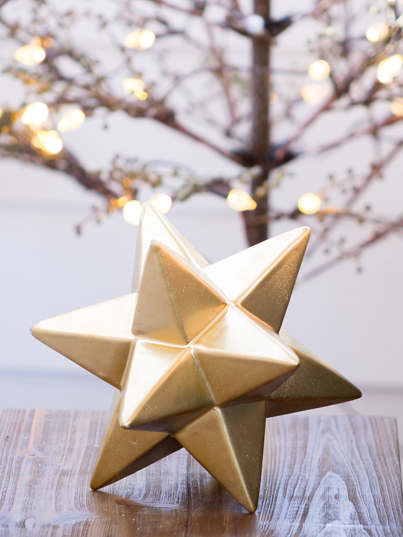 Decking the halls in the Screen Porch