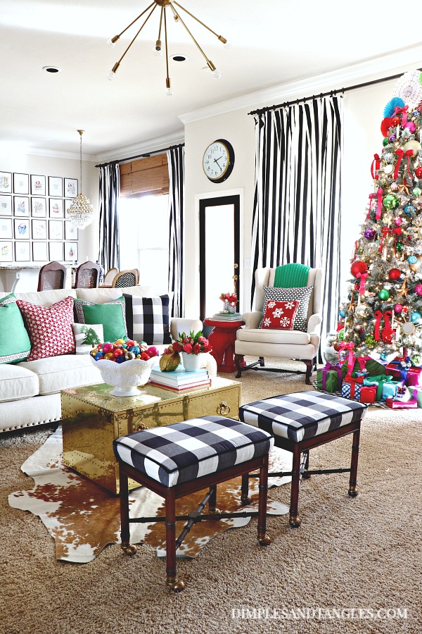 30 Holiday Homes that will inspire your holiday decorating