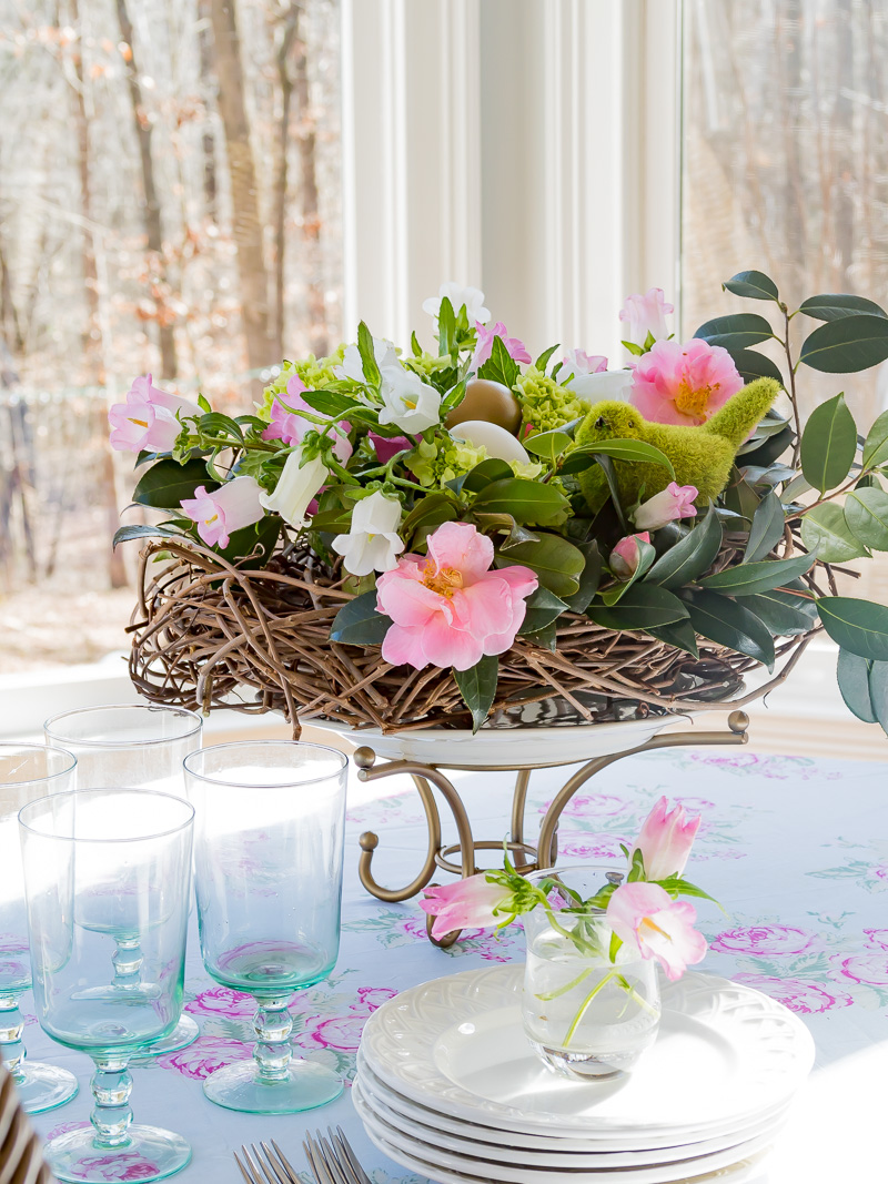 6 Simple Spring Centerpieces