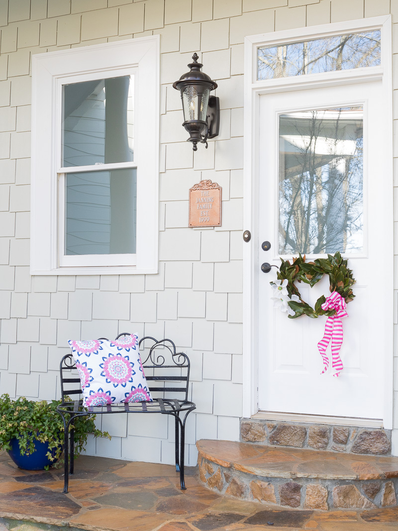 How to make a fresh magnolia wreath for Valentines Day