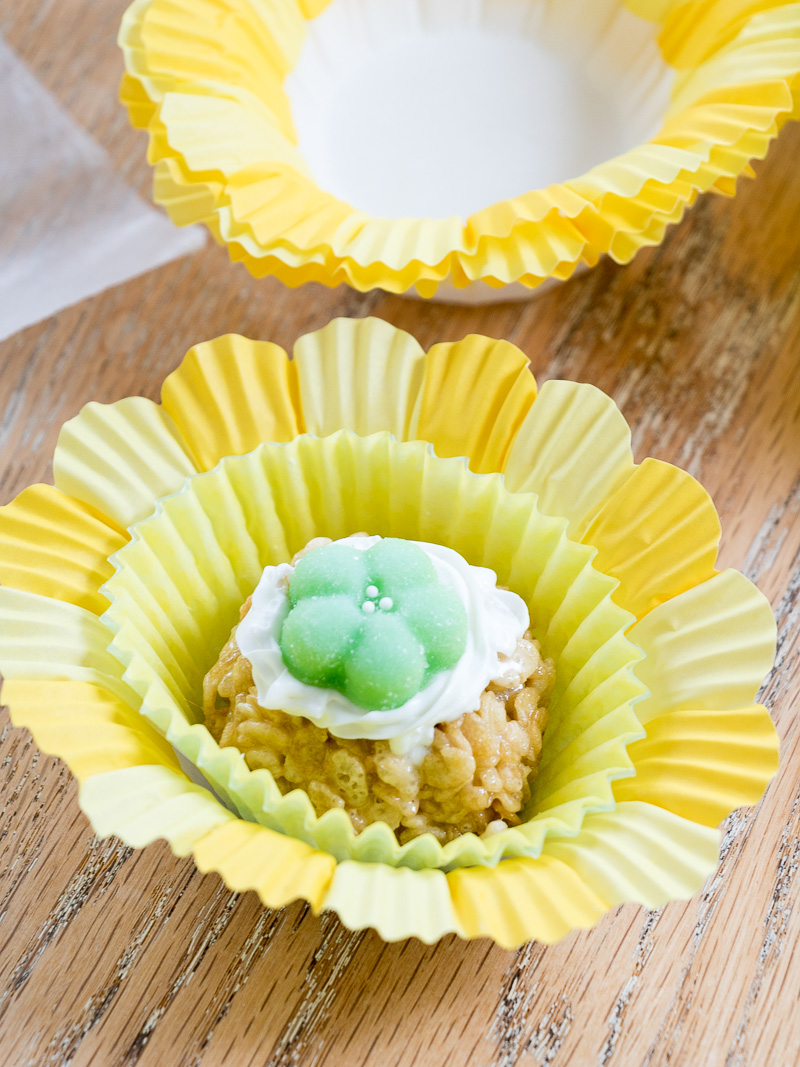 Kid Favorite Rice Krispie Spring Flower Recipe