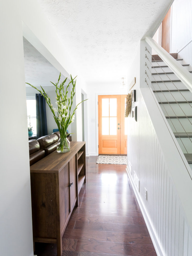 Beautiful Farmhouse Entryway Reveal