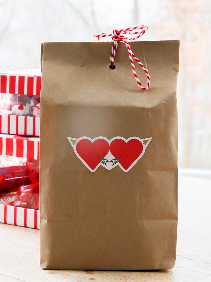 3 Thrifty Packaging ideas for Valentines Day that cost a $1.00