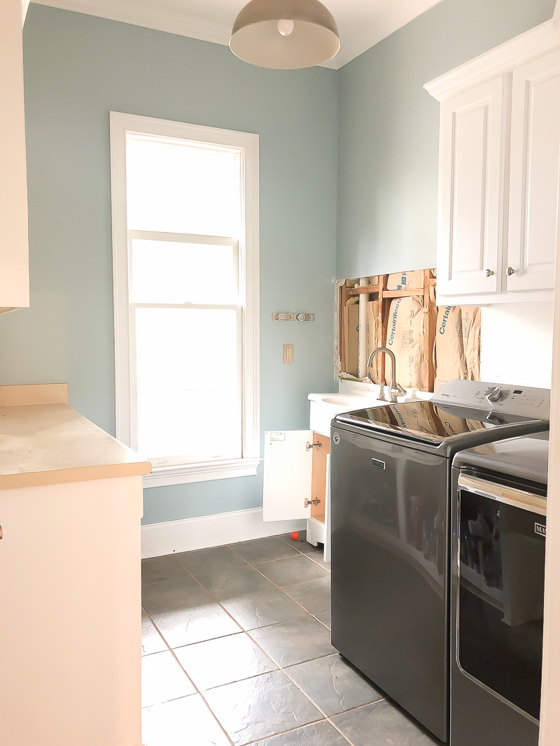 Laundry Room Update : Before