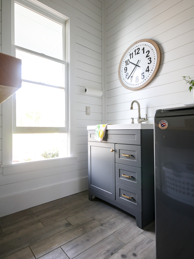 Revamp your Laundry Room with these 5 changes