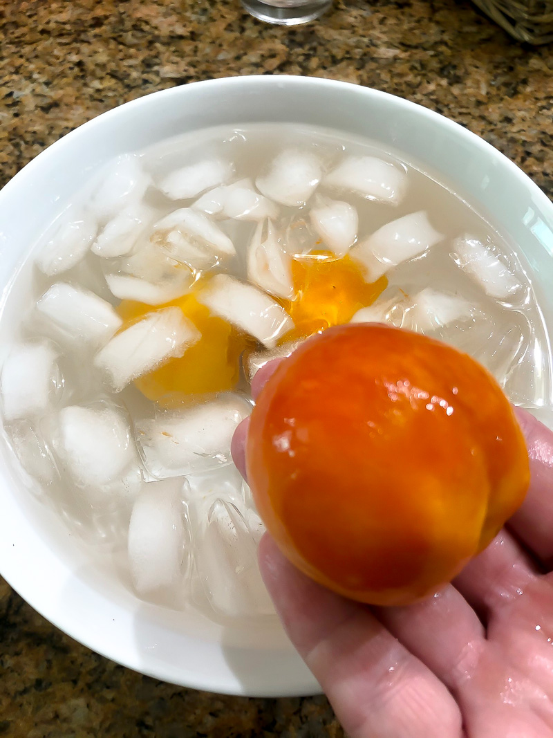 The Easy Way to Peel Peaches