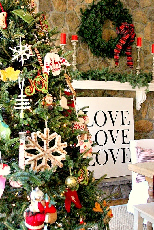 10 ways to decorate your tree for the holidays