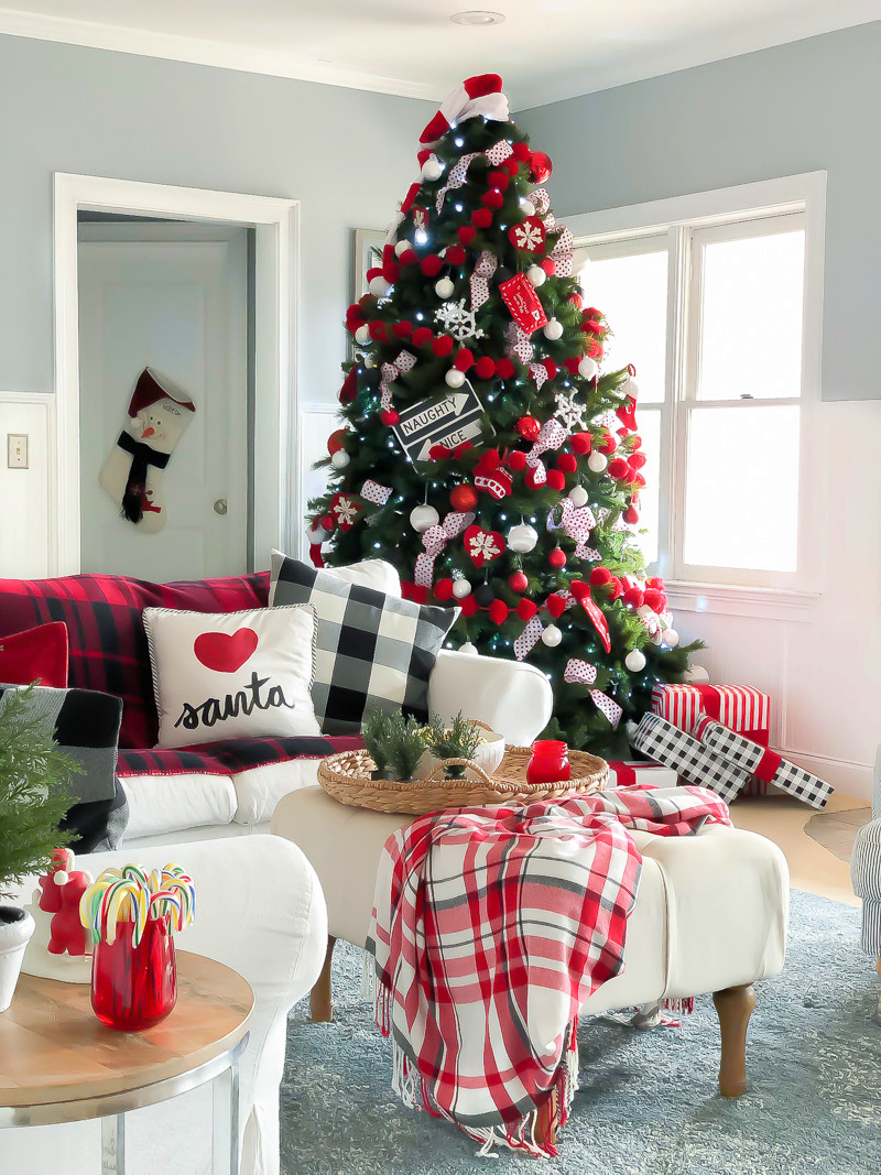 10 ways to decorate your tree for the holidays