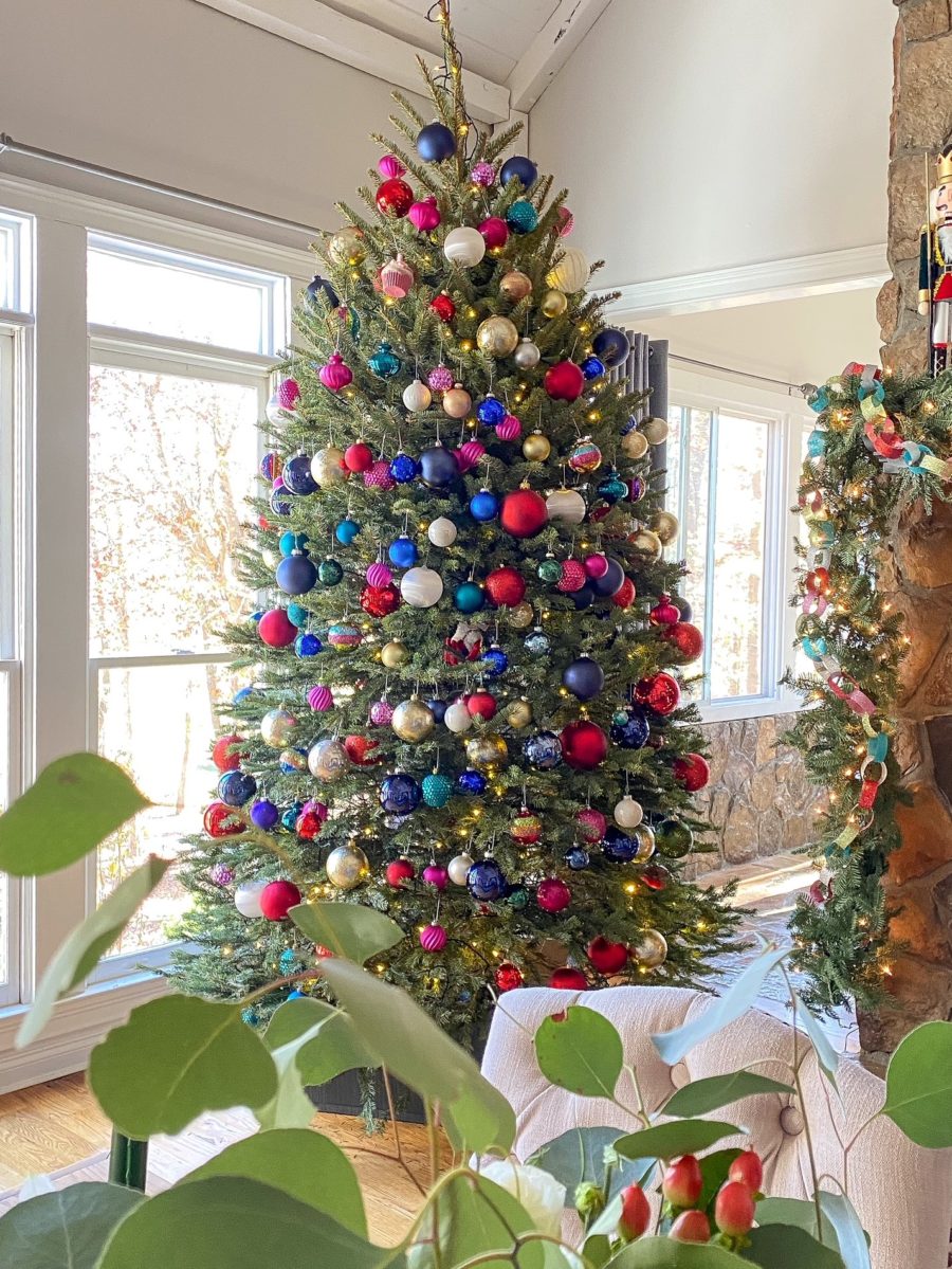 10 ways to decorate your tree for the holidays