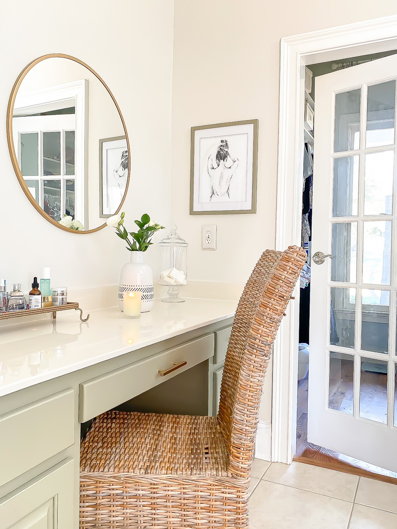 Bathroom makeover using paint