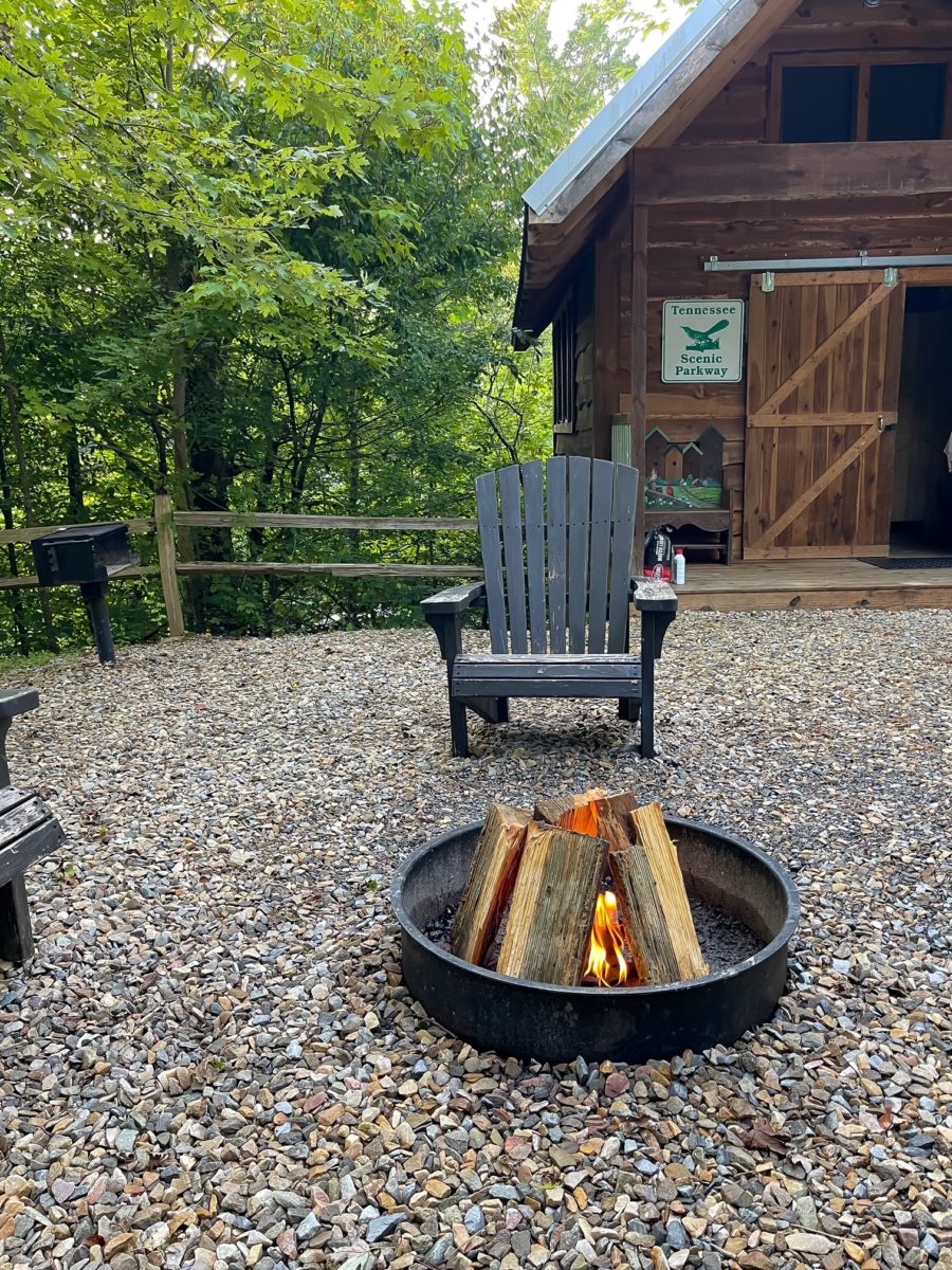 camp leconte Gatlinburg outside treehouse