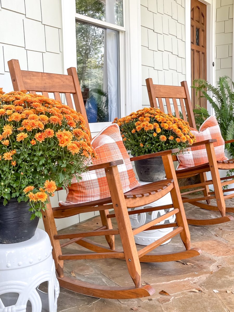 Traditional Fall Porch 2021