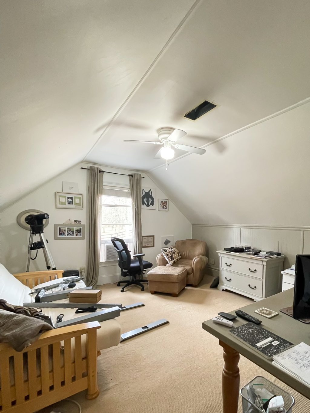 home office with white ceiling