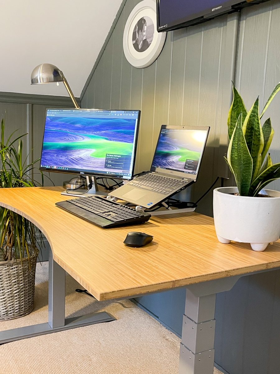 perfect ergonomic desk
