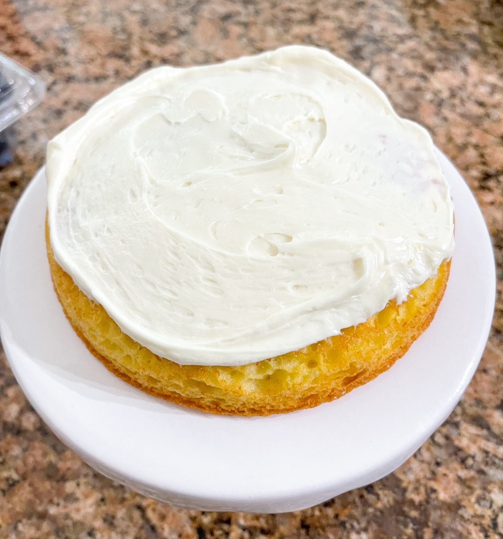 yellow cake with white frosting