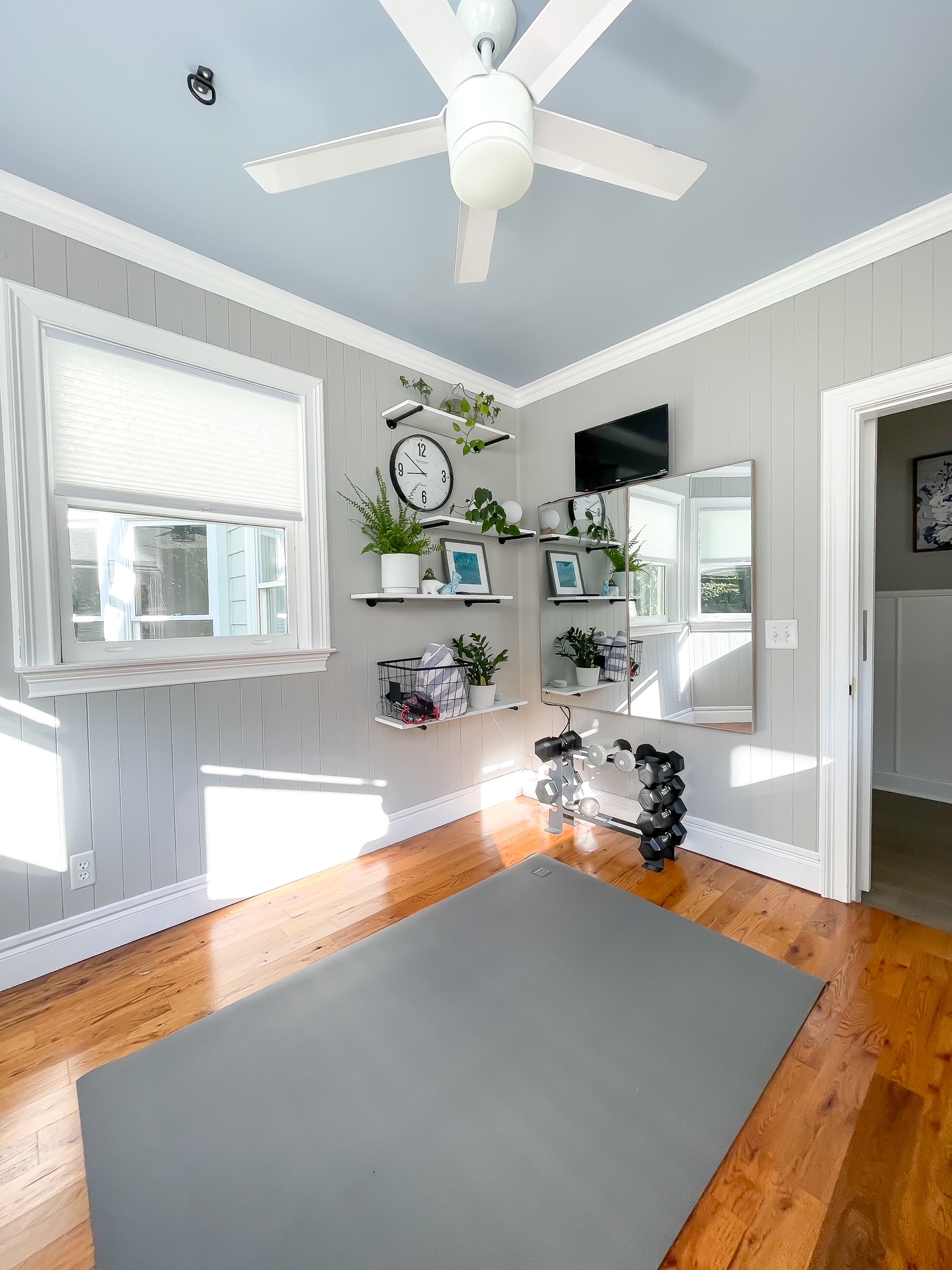 How to build a simple home gym in a small space - Duke Manor Farm by ...