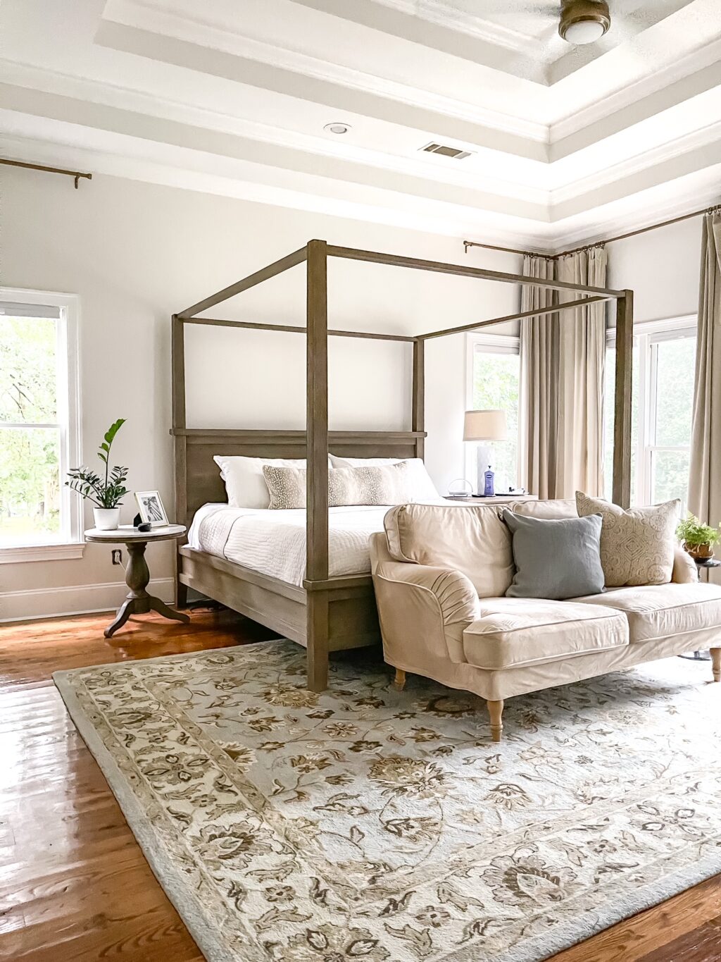 Bedroom with Soferia replacement cover at the foot of the bed