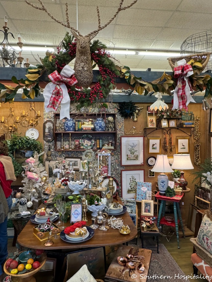 queen of hearts antiques shopping trip