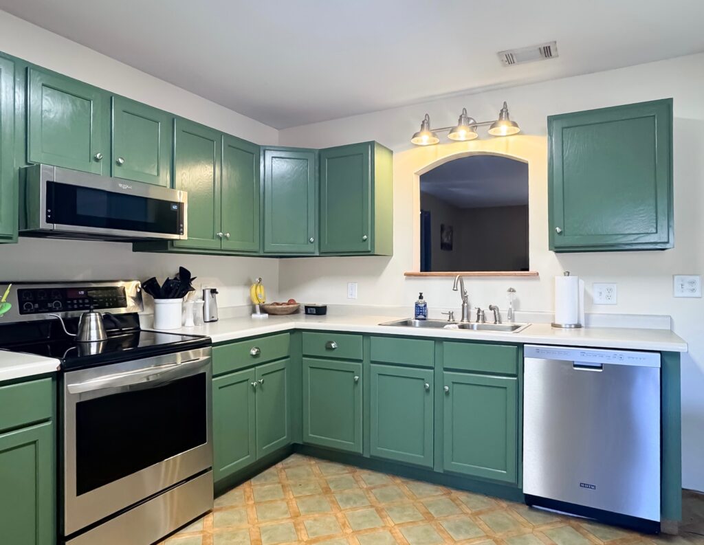 best green paint for kitchen cabinets