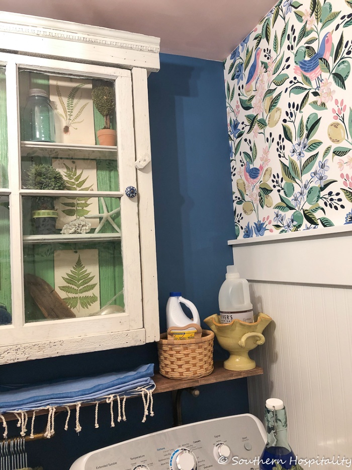 how to wallpaper above wainscot tutorial