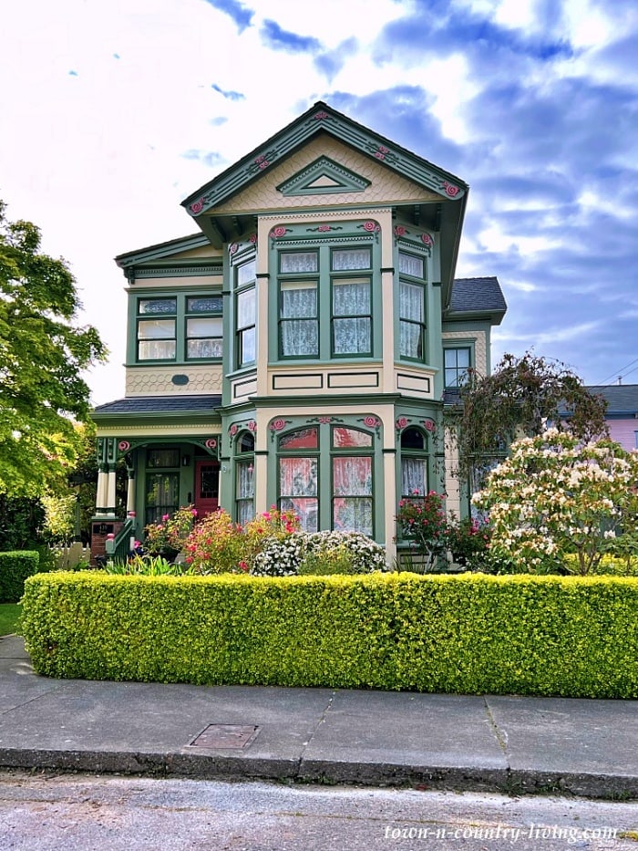 Spring Inspiration pastel house color palettes