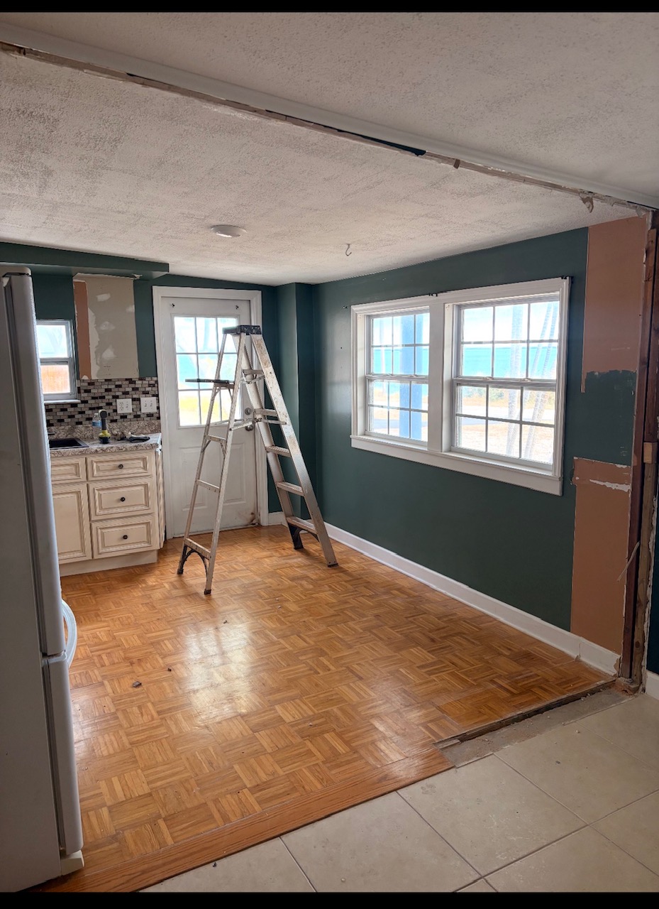 1950s cottage kitchen before remodel with original flooring